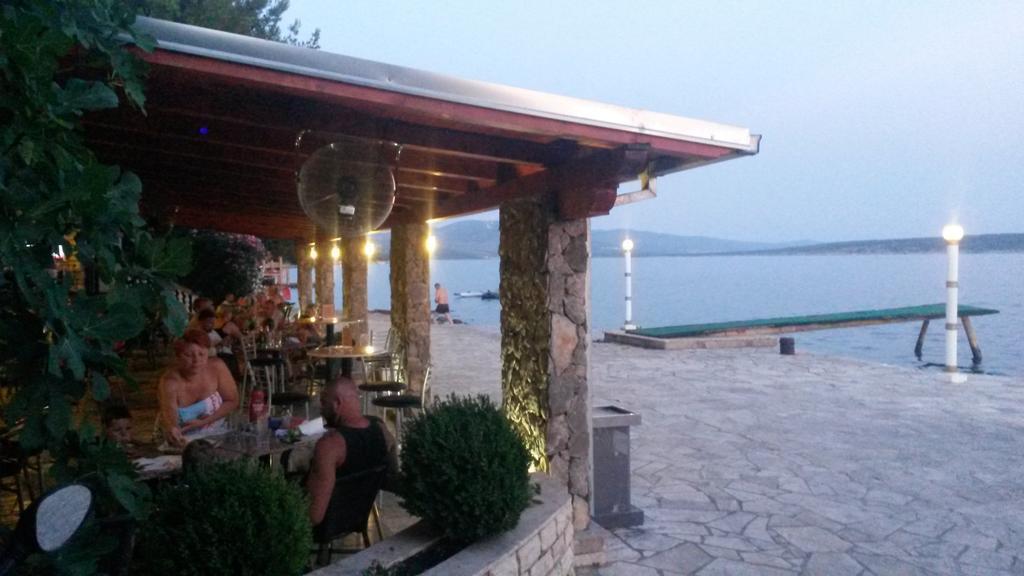 Apartman Monte Cristo Maslenica Exterior foto
