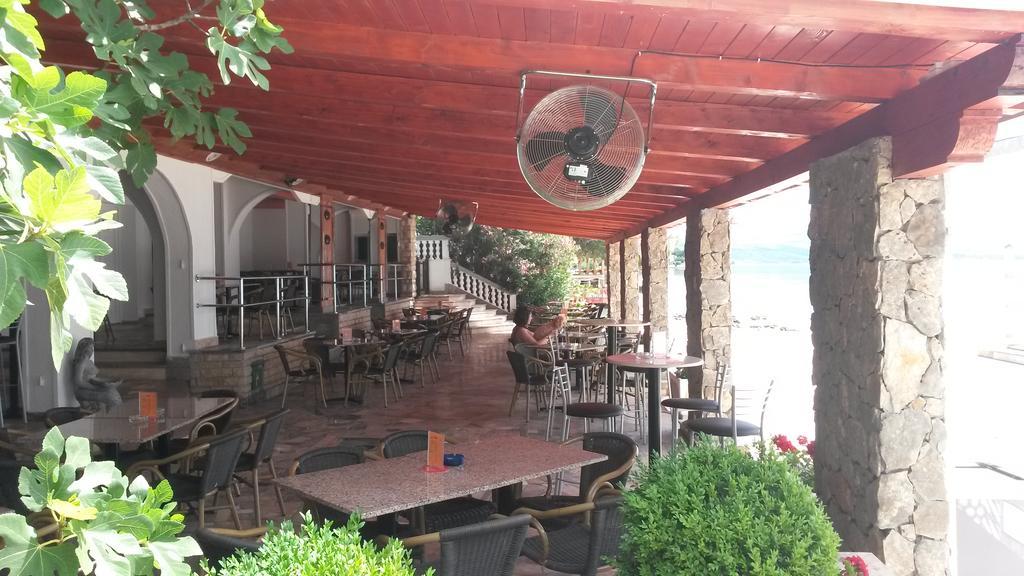Apartman Monte Cristo Maslenica Exterior foto