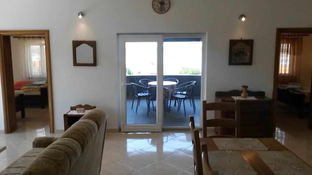 Apartman Monte Cristo Maslenica Exterior foto